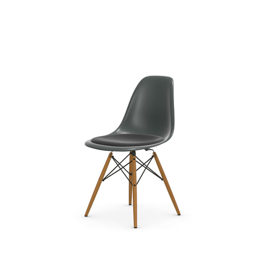 Eames Plastic Side Chair DSW