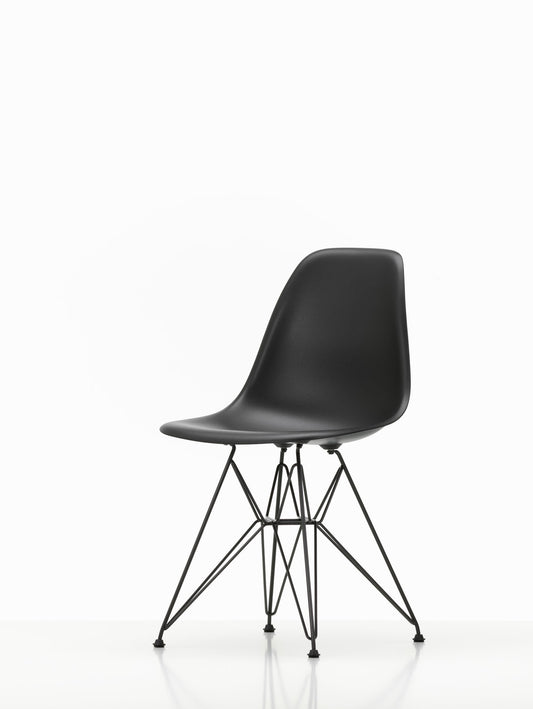 Eames Plastic Side Chair DSR
