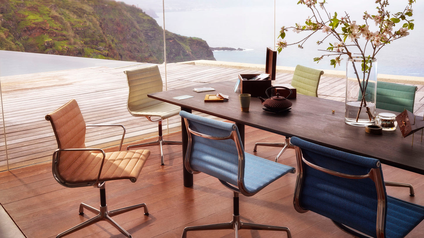 Aluminium Chair EA 104