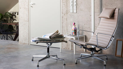 Aluminium Chairs EA 117/118/119 – Work