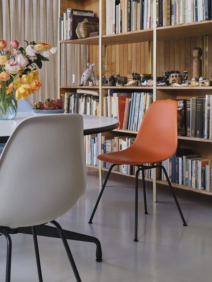 Eames Plastic Side Chair DSX
