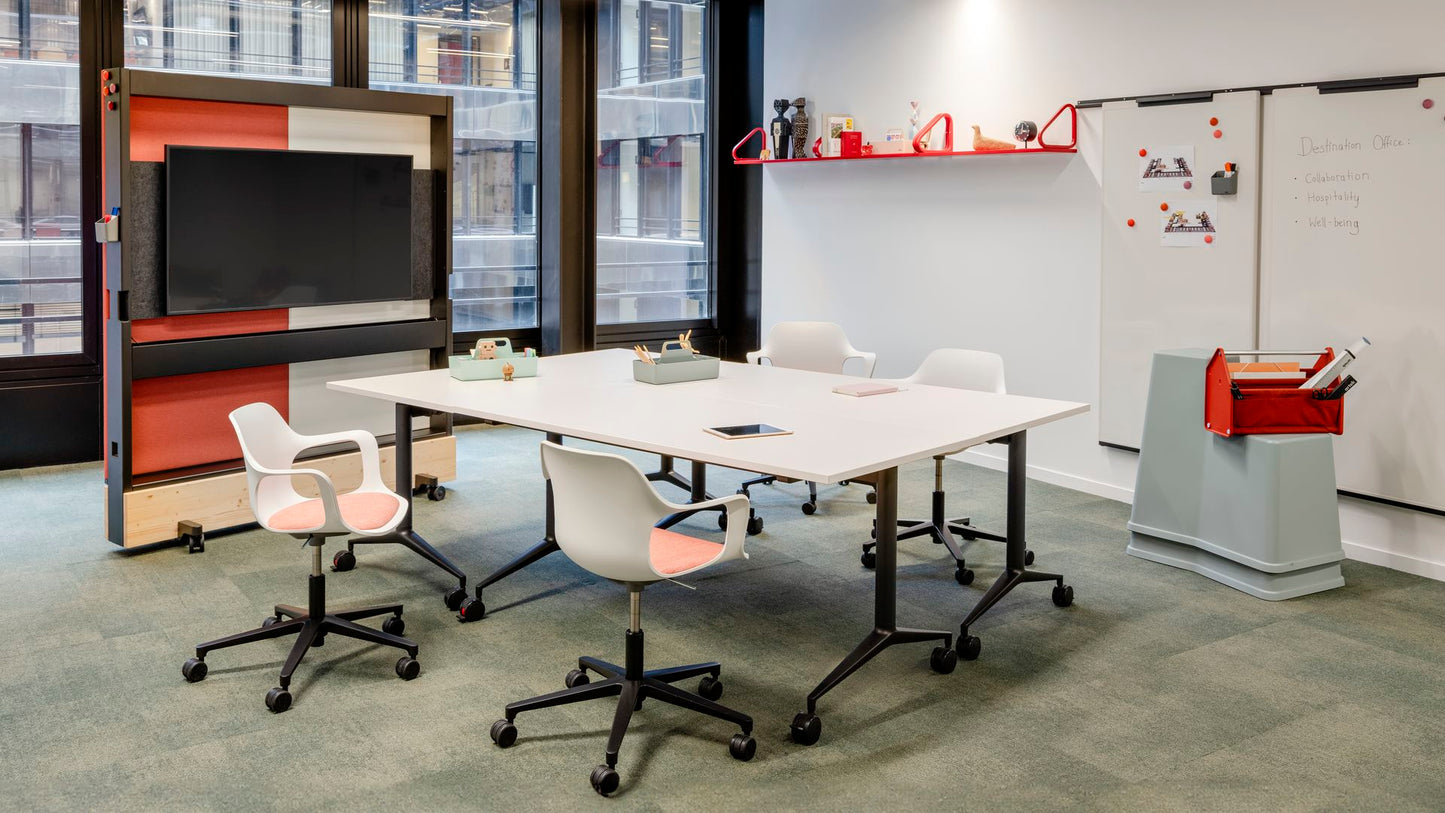 MedaMorph Folding Table
