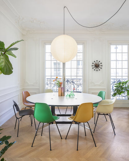 Eames Plastic Armchair DAX