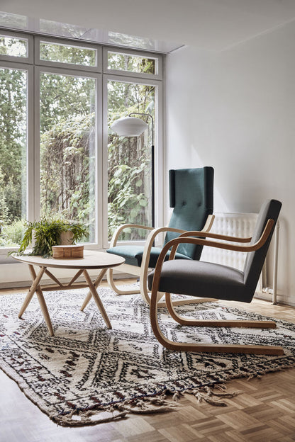 Armchair 402