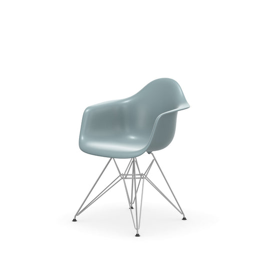 eames plastic side chair