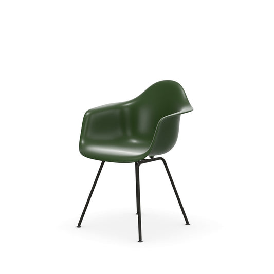 Eames Plastic Armchair DAX