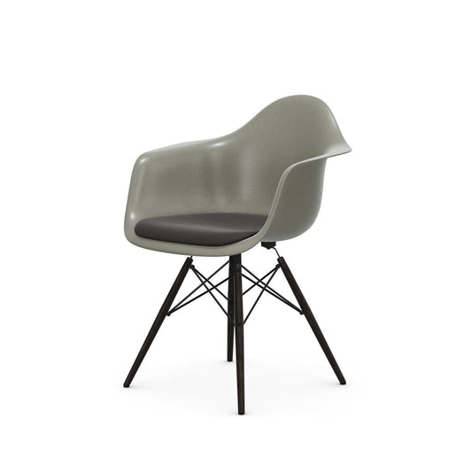 Fauteuil en fibre de verre Eames DAW