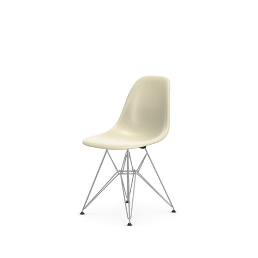 Eames Fiberglass Side Chair DSR
