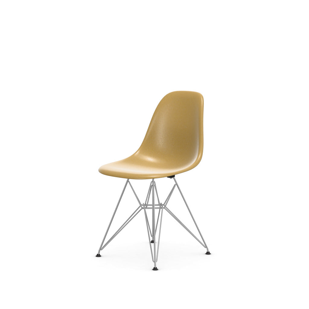 Eames Plastic Side Chair DSR