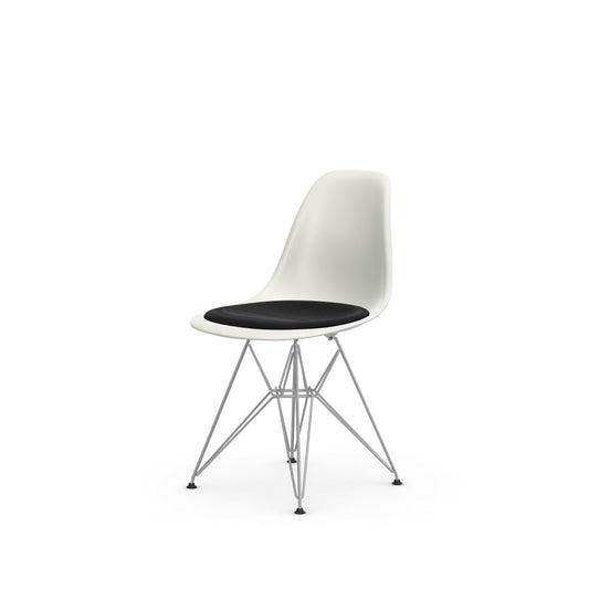 Eames Plastic Side Chair DSR