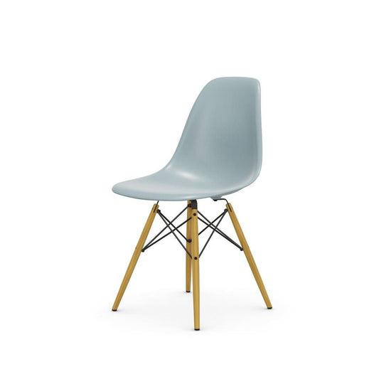 Eames Plastic Side Chair DSW