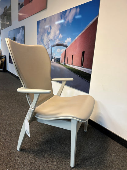 Domus Lounge Chair