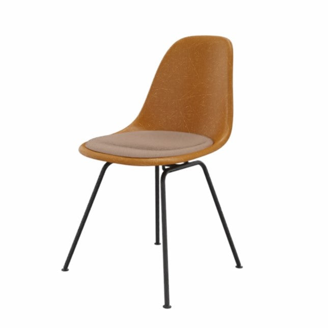 Eames Fiberglass Side Chair DSX